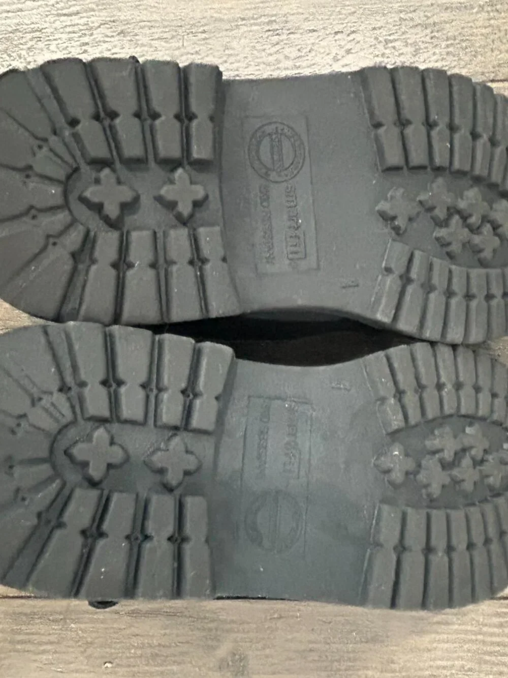 Smart Fit waterproof boots